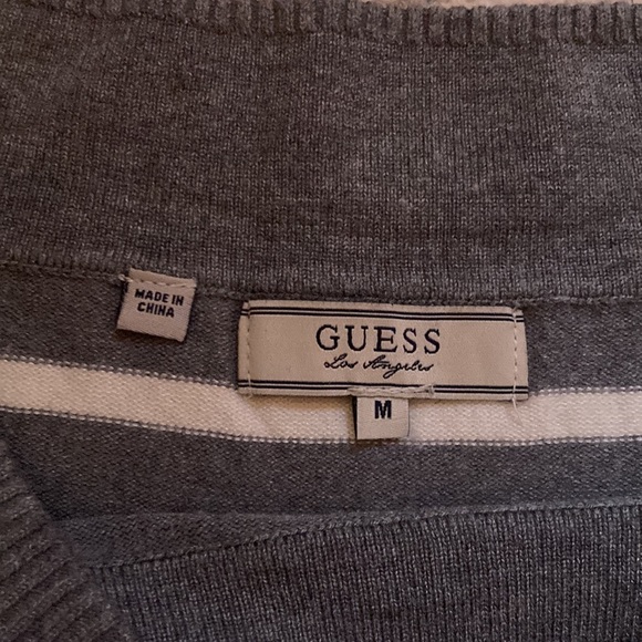 Guess long sleeve sweater - Picture 2 of 2